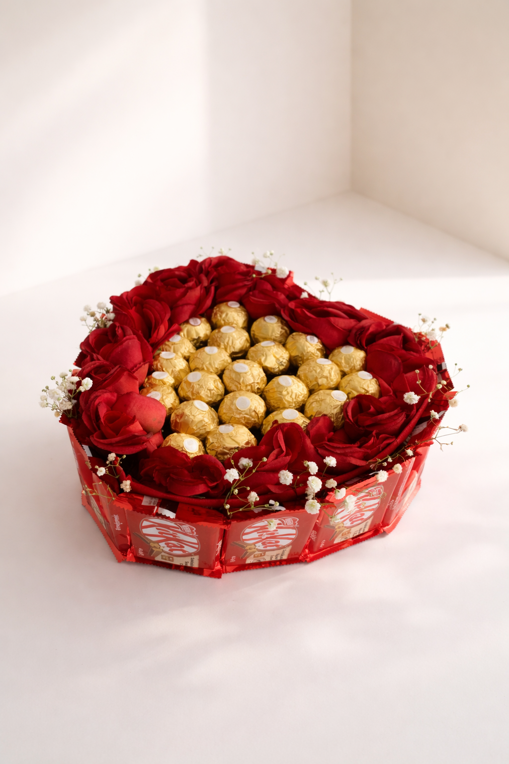 Royal Ferrero & Rose Delight Tray